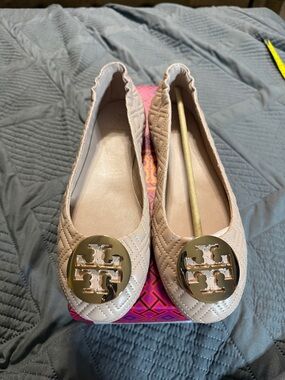 Tory Burch Blush Quilted  Logo Flats 8.5